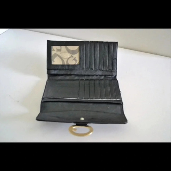 Guess black wallet - Picture 3 of 4
